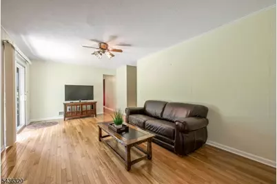 37 Wolfe Dr, Wanaque, NJ 07465 - Photo 7