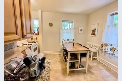 22 Saint Lukes Pl #A3, Montclair, NJ 07042 - Photo 9