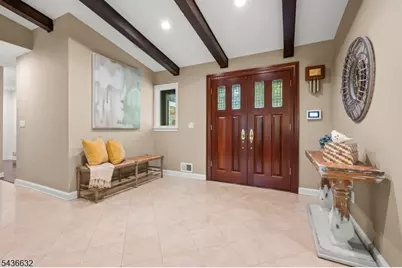 15 Heritage Ln, Scotch Plains Township, NJ 07076 - Photo 3