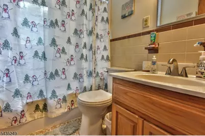 51 Charles St, Dumont, NJ 07628 - Photo 21