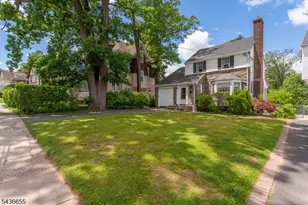 60 Summit Rd, Elizabeth, NJ 07208 - Photo 3