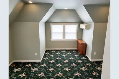 178 E Lindsley Rd #2, Cedar Grove, NJ 07009 - Photo 17