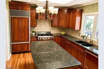 178 E Lindsley Rd #2, Cedar Grove, NJ 07009 - Photo 5