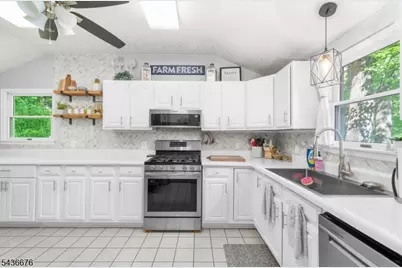 4 Orchard St, Lebanon Township, NJ 07830 - Photo 7