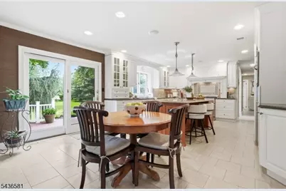 9 Proprietor Ln, Readington, NJ 08889 - Photo 5