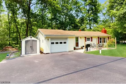 48 Copeley Rd, Hampton Township, NJ 07860 - Photo 1