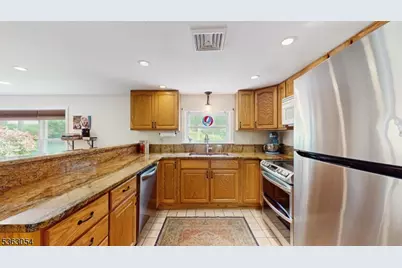 48 Copeley Rd, Hampton Township, NJ 07860 - Photo 9