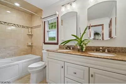 11 Auriemma Ct, Roxbury Township, NJ 07850 - Photo 21