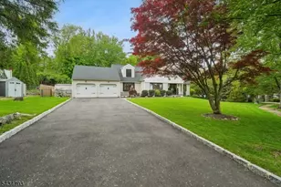 11 Auriemma Ct, Roxbury Township, NJ 07850 - Photo 27