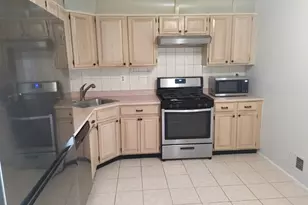 98 Amethyst Way, Franklin Township, NJ 08823 - Photo 3