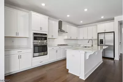 52 Eastwood Ter, East Hanover Township, NJ 07936 - Photo 9