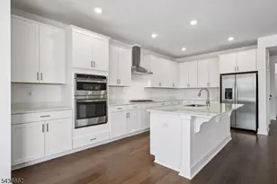 52 Eastwood Ter, East Hanover Township, NJ 07936 - Photo 9