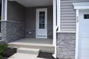 52 Eastwood Ter, East Hanover Township, NJ 07936 - Photo 3