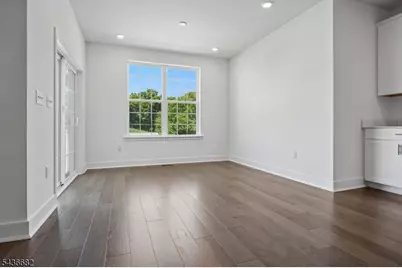 52 Eastwood Ter, East Hanover Township, NJ 07936 - Photo 13