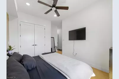 666 Ocean Ave, Jersey City, NJ 07305 - Photo 27