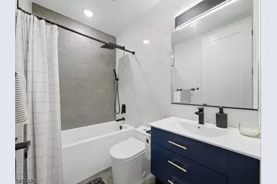 666 Ocean Ave, Jersey City, NJ 07305 - Photo 21