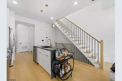 666 Ocean Ave, Jersey City, NJ 07305 - Photo 7