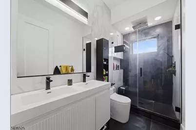 666 Ocean Ave, Jersey City, NJ 07305 - Photo 27