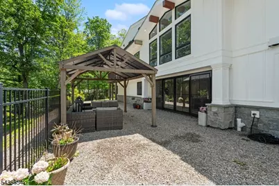 9 Hilltop Rd, Kinnelon, NJ 07405 - Photo 37