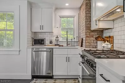 373 Green Rd, Sparta Township, NJ 07871 - Photo 5