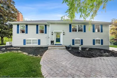 97 Beacon Hill Rd, Washington Township, NJ 07830 - Photo 3