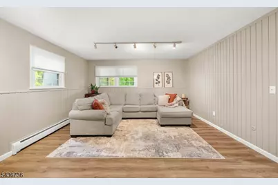 97 Beacon Hill Rd, Washington Township, NJ 07830 - Photo 33
