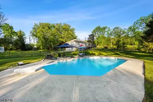 97 Beacon Hill Rd, Washington Township, NJ 07830 - Photo 41