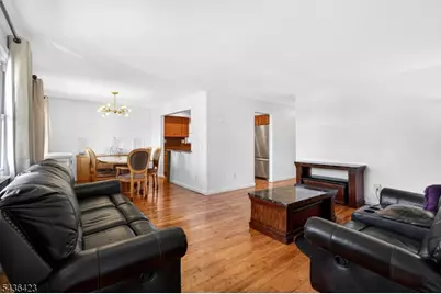 407 Saint Marks St #2, Linden, NJ 07036 - Photo 3