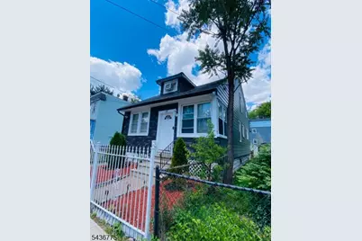 47 Chester Ave, Irvington, NJ 07111 - Photo 3