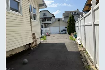 620 Park Ave, Elizabeth, NJ 07208 - Photo 31