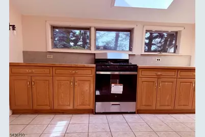 883 Milton Blvd, Rahway, NJ 07065 - Photo 11