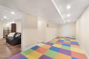 7 Mitchell Ln, Clinton, NJ 08809 - Photo 27