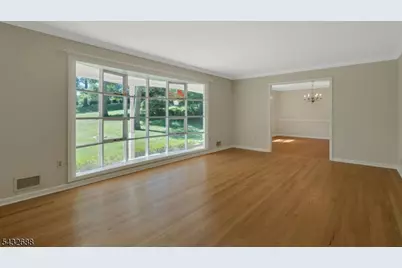 35 Manor Dr, Bernards Township, NJ 07920 - Photo 5