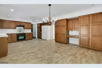 35 Manor Dr, Bernards Township, NJ 07920 - Photo 17