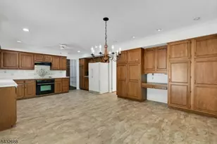 35 Manor Dr, Bernards Township, NJ 07920 - Photo 17