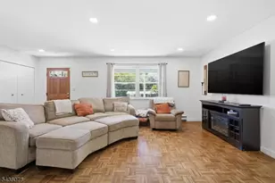23 Marudy Dr, Clinton, NJ 08809 - Photo 9