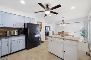 23 Marudy Dr, Clinton, NJ 08809 - Photo 15