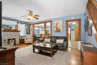 79 Franklin Pl, Totowa, NJ 07512 - Photo 3