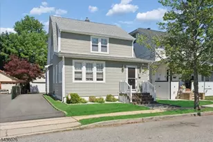 79 Franklin Pl, Totowa, NJ 07512 - Photo 1
