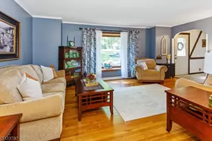 7 Crest Dr, Washington Township, NJ 07853 - Photo 11