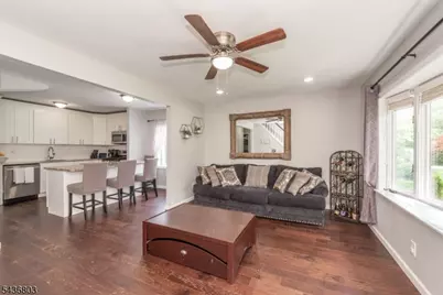 114 Sunrise Ter, Cedar Grove, NJ 07009 - Photo 9