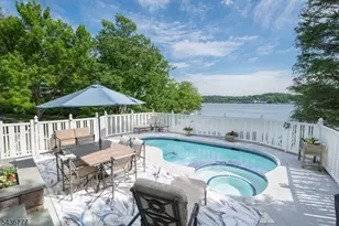 10 Oakdale Ave, Hopatcong, NJ 07843 - Photo 33
