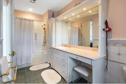 10 Oakdale Ave, Hopatcong, NJ 07821 - Photo 21