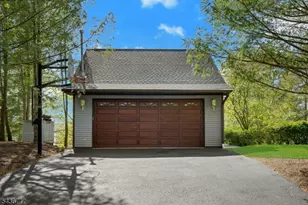 10 Oakdale Ave, Hopatcong, NJ 07843 - Photo 41