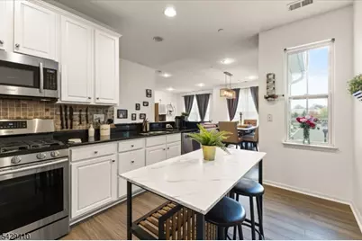 17 Swing Bridge Ln, South Bound Brook Boro, NJ 08880 - Photo 11