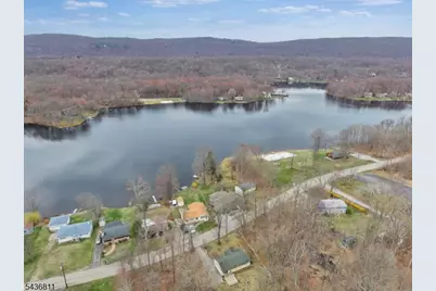 40 E Shore Dr, Hampton Township, NJ 07860 - Photo 35