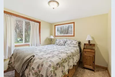 40 E Shore Dr, Hampton Township, NJ 07860 - Photo 17