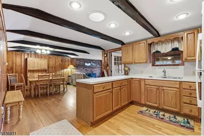 40 E Shore Dr, Hampton Township, NJ 07860 - Photo 9