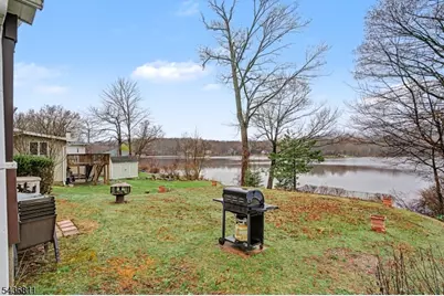 40 E Shore Dr, Hampton Township, NJ 07860 - Photo 29