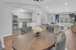 12 Augusta Dr, Clinton Township, NJ 08801 - Photo 7